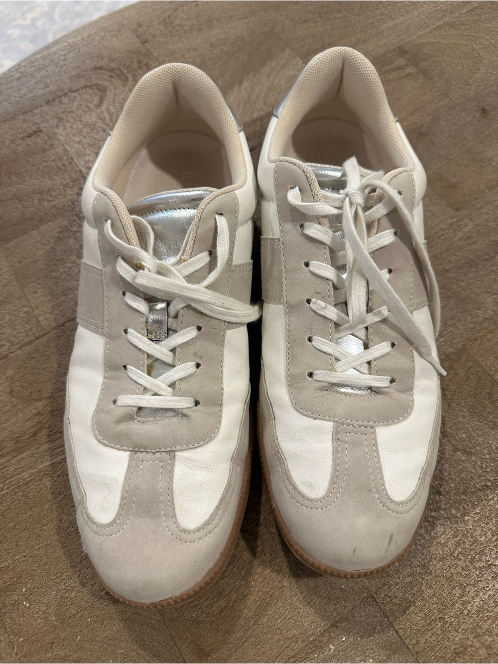 Casual White and Light Gray Leather Sneakers - Picture 2 of 7
